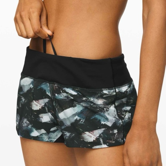 Lululemon Speed Up Shorts 2.5” Glacier Camo Starlight Black Sz 4 Rare Low Rise - Picture 5 of 11